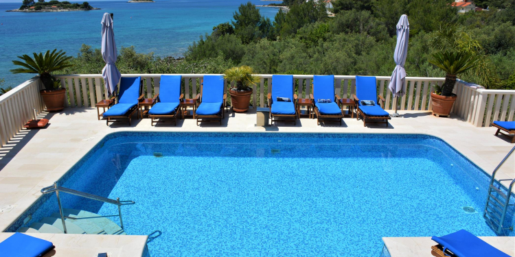 Beachfront Villa Gradina